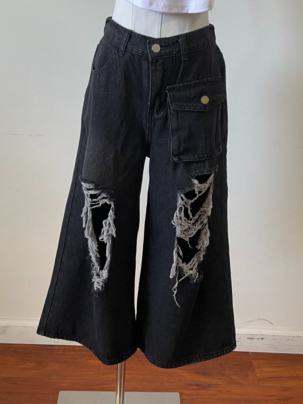Women's Black Distress Baggy Wide Leg Culotte Jeans Jorts